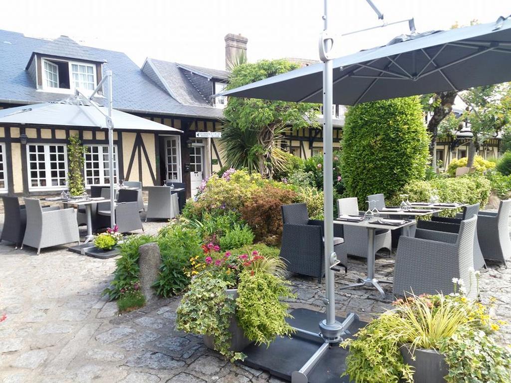 Hotel De La Croix D'Or Avranches Exterior foto